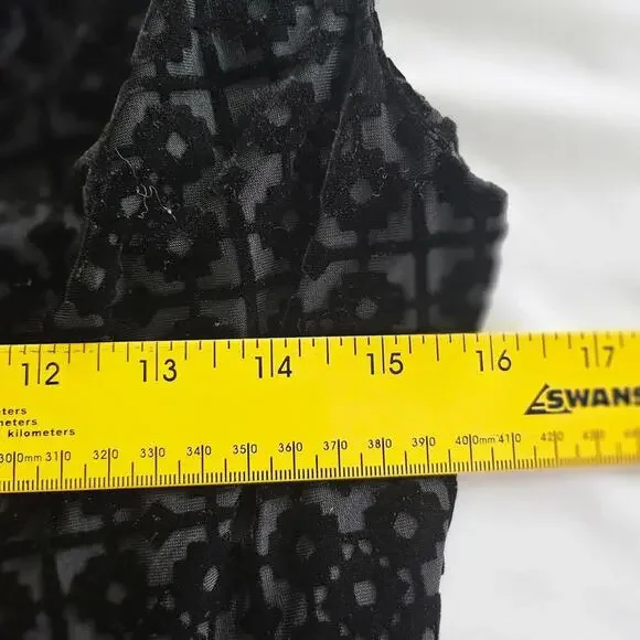 NWOT Laundry by Shelli Segal Black Burnout Velvet Cowl Neck Tank Top Small - Picture 6 of 9